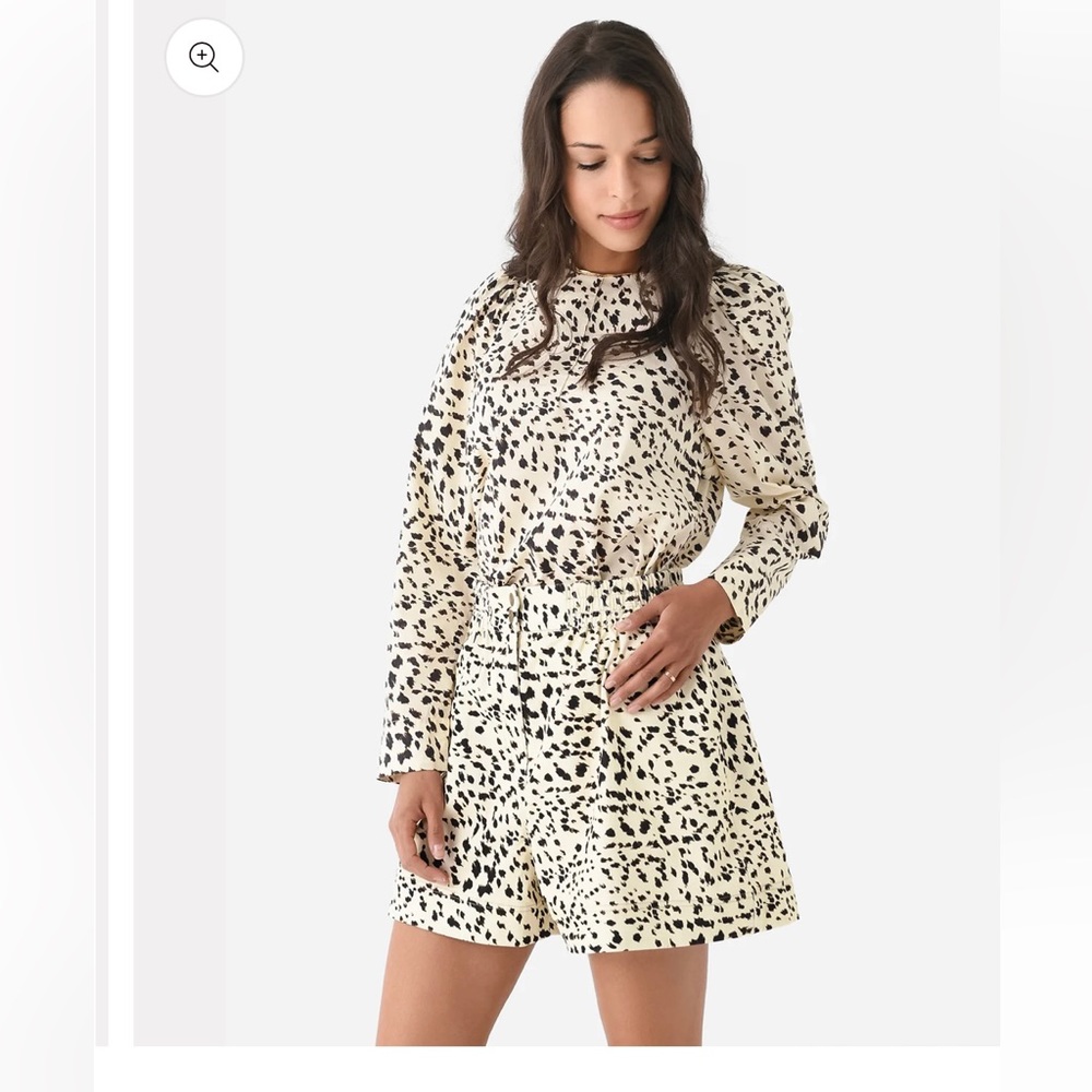 HUNTER BELL.  Aspen Short  Size: M